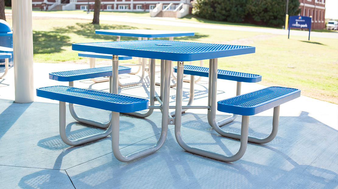 Benefits of Outdoor Tables