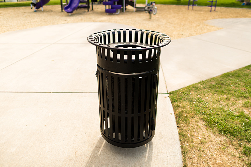 Enhancing Public Spaces with Well-Placed Outdoor Trash Cans